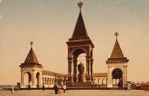 モスクワのクレムリンにあるアレクサンドル2世の記念碑 作： Russian Photographer